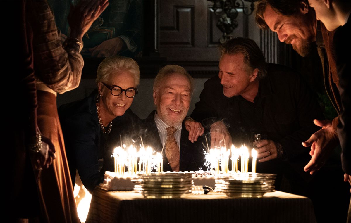 Knives Out - Rian Johnson