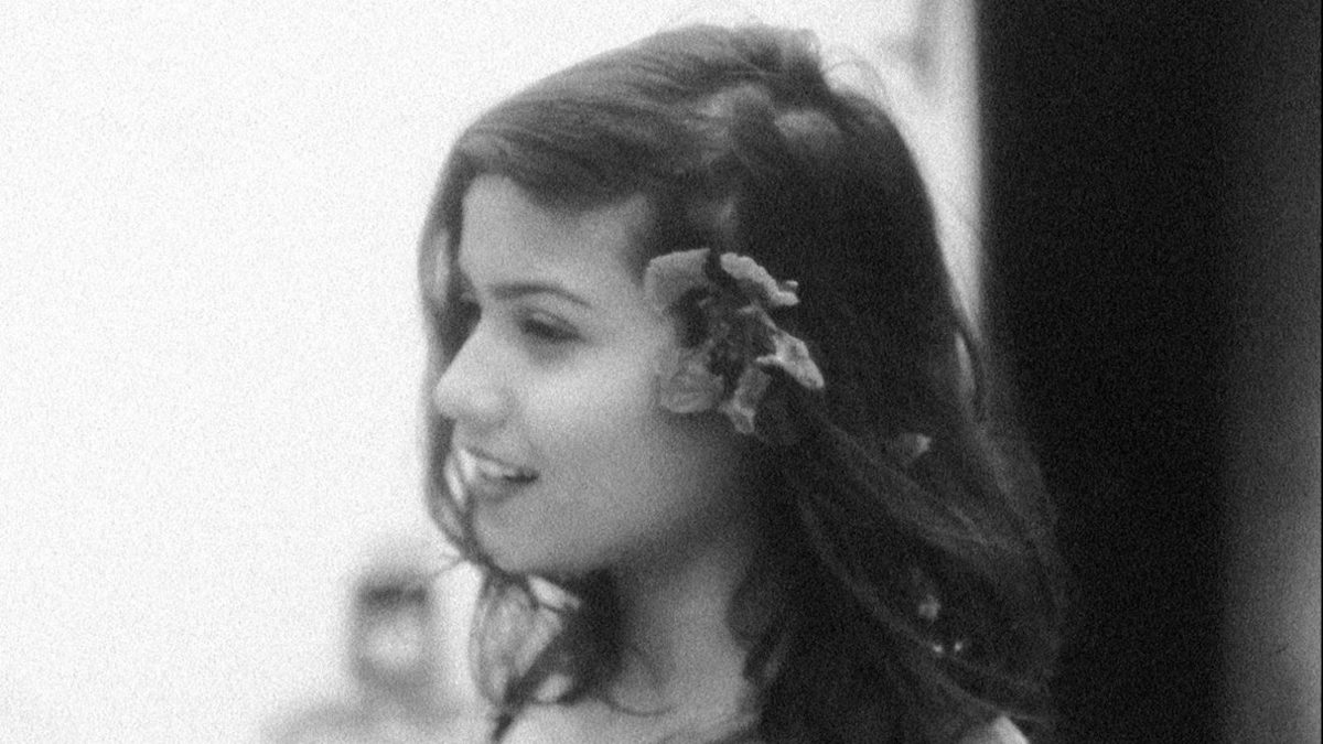 A Night of Knowing Nothing - Payal Kapadia
