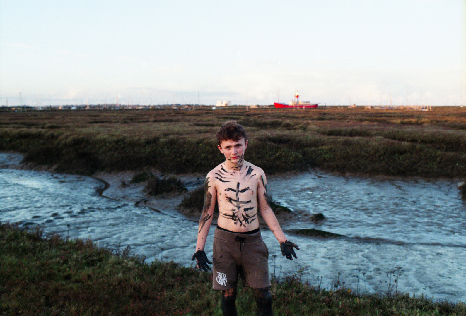 Blackwater Mouth Tollesbury Creek Jumping Ladz - Tilly Shiner