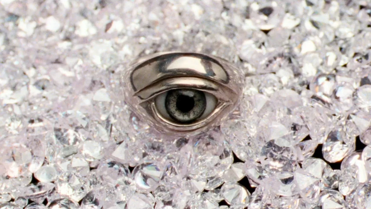 Reflection in a Dead Diamond - Hélène Cattet and Bruno Forzani